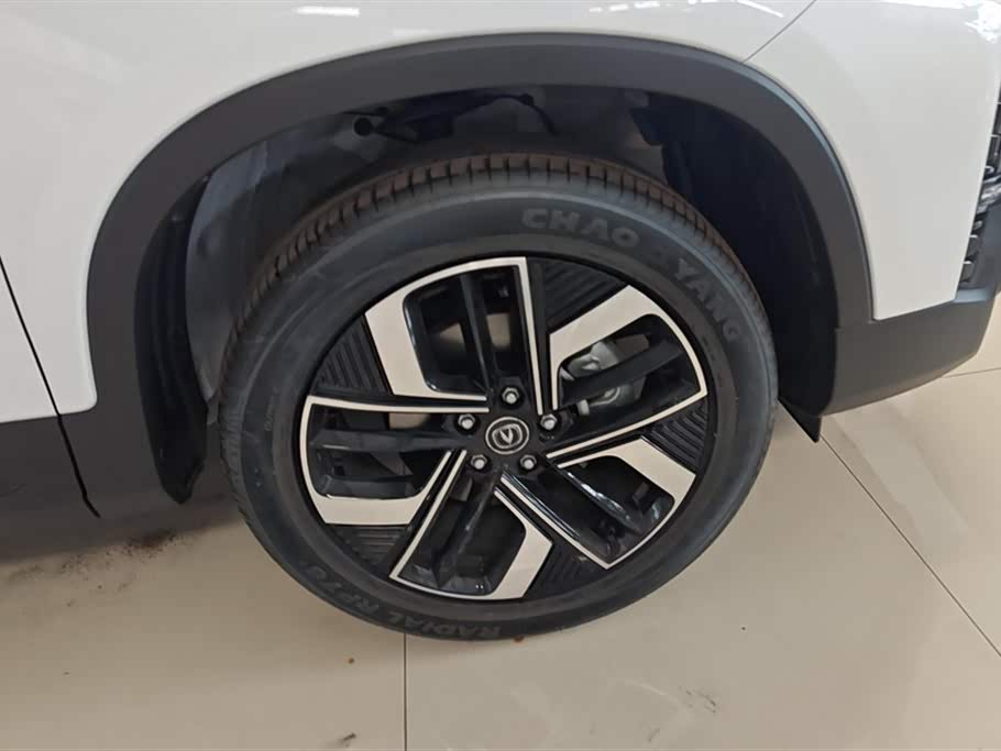 Changan CS75