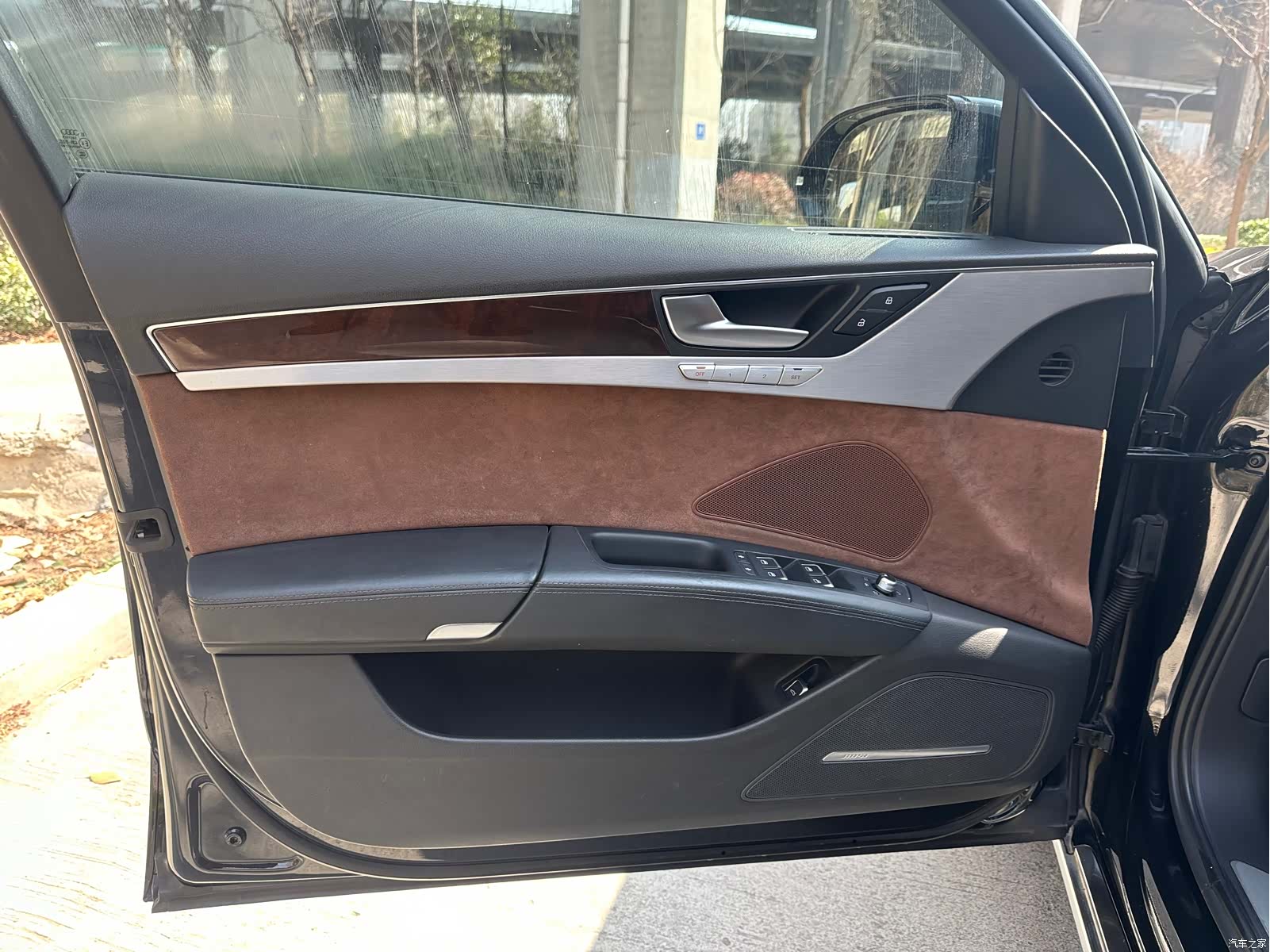 Audi A8L, 2014 3
