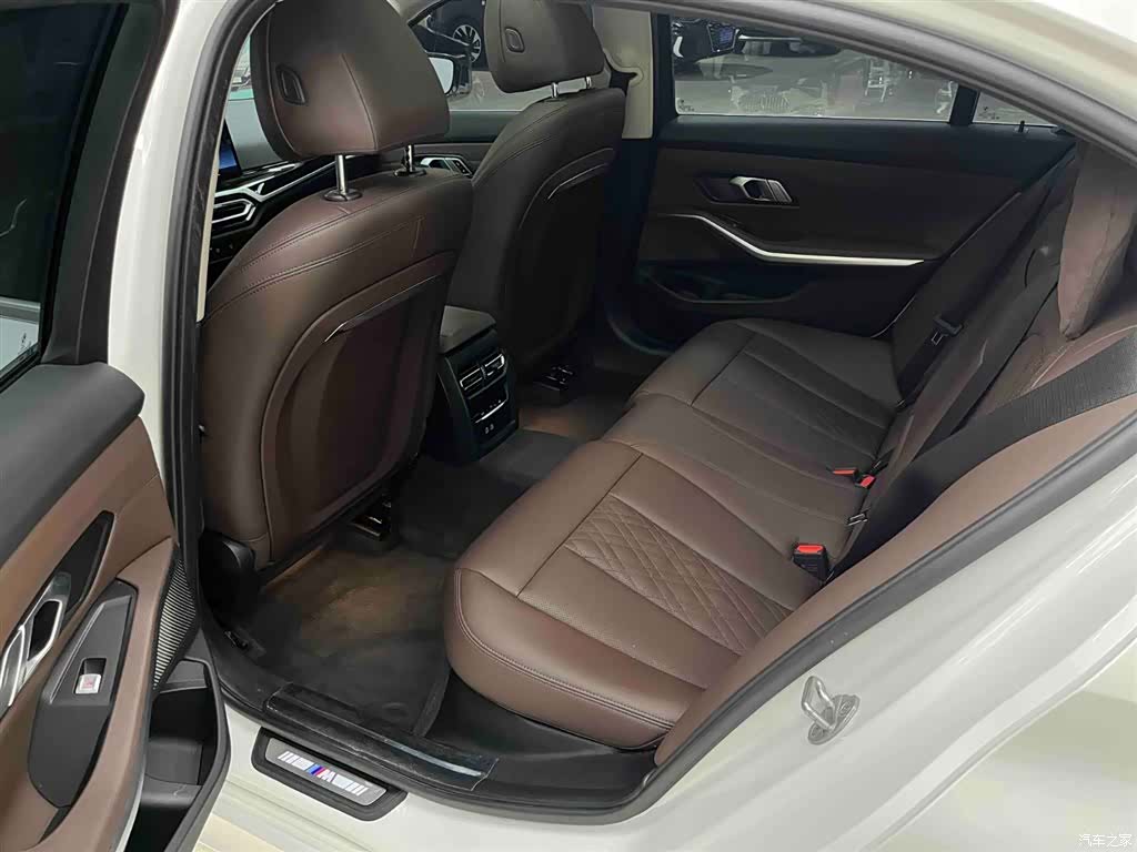 BMW 3 Series, 2023 14