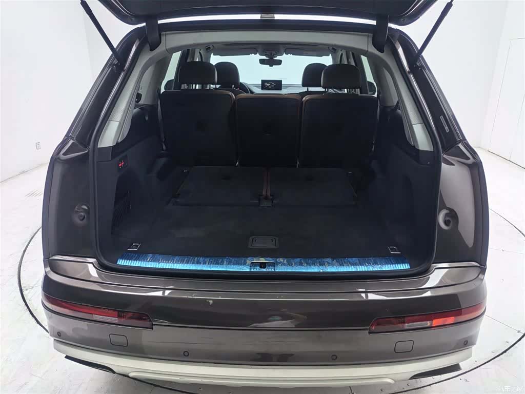 Audi Q7, 2018 6