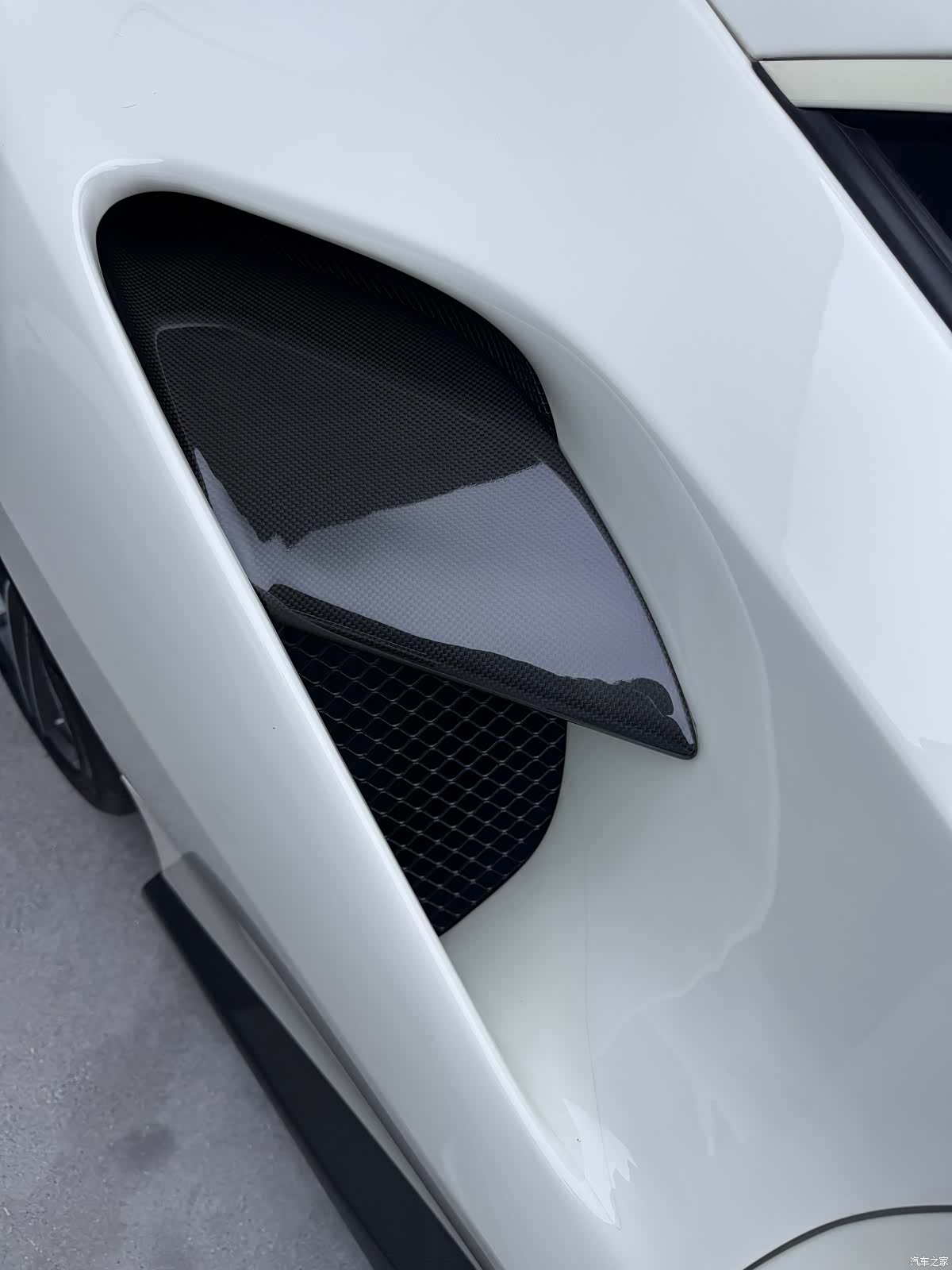 Ferrari 488, 2019 4