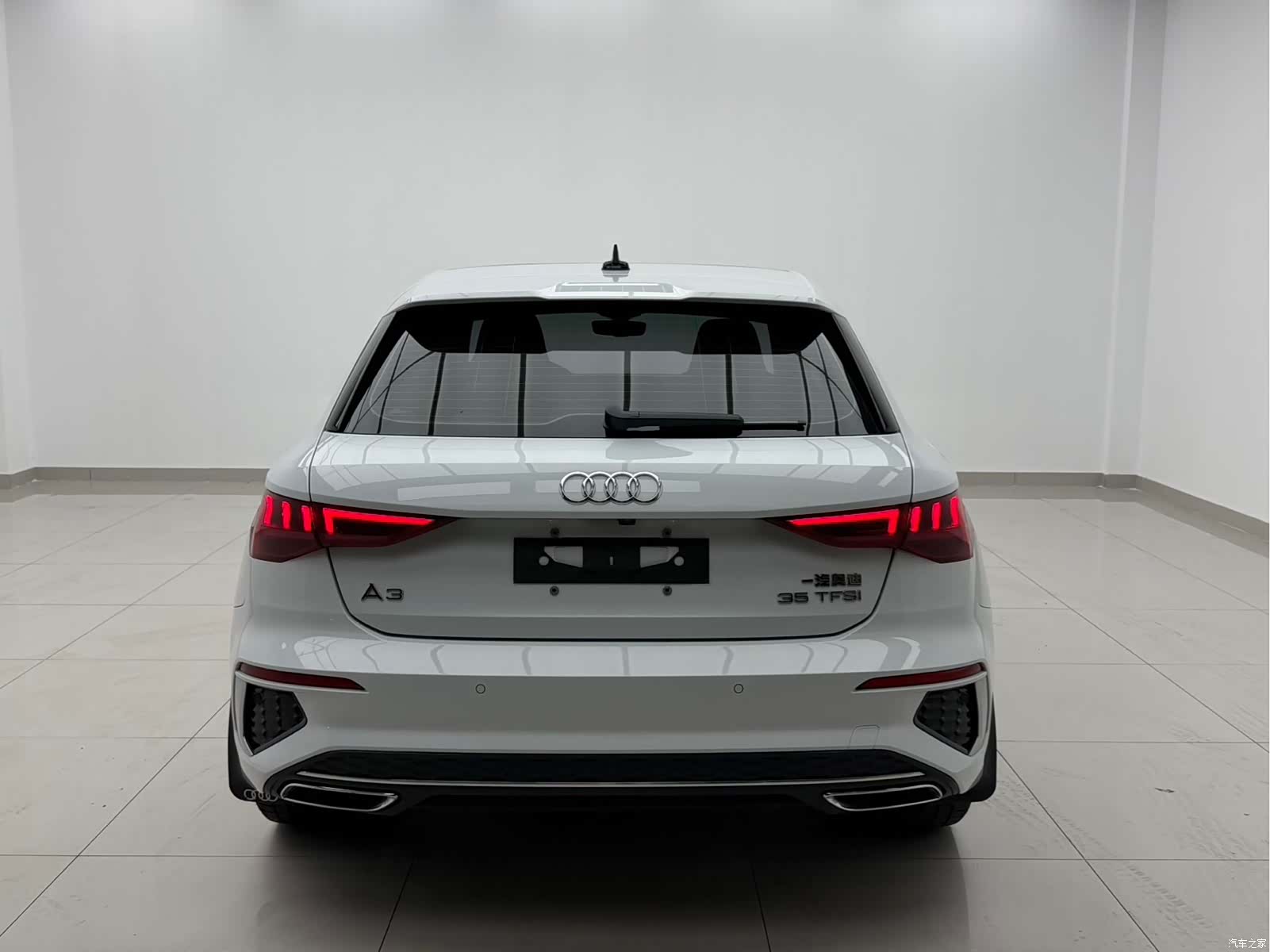 Audi A3, 2022 все фото