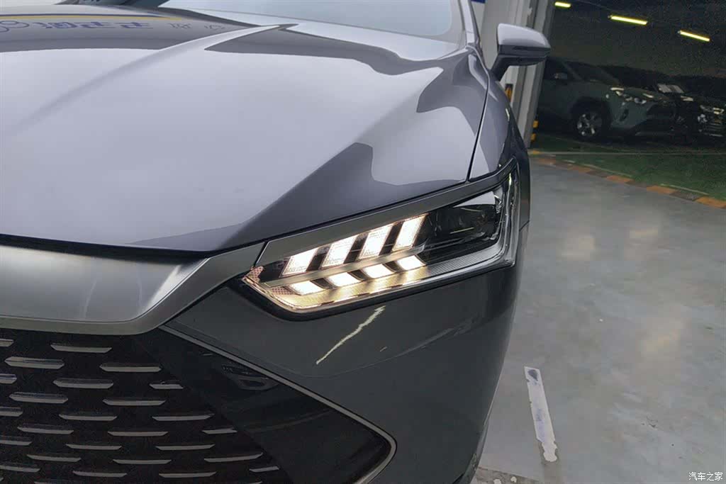 BYD Qin, 2023 все фото