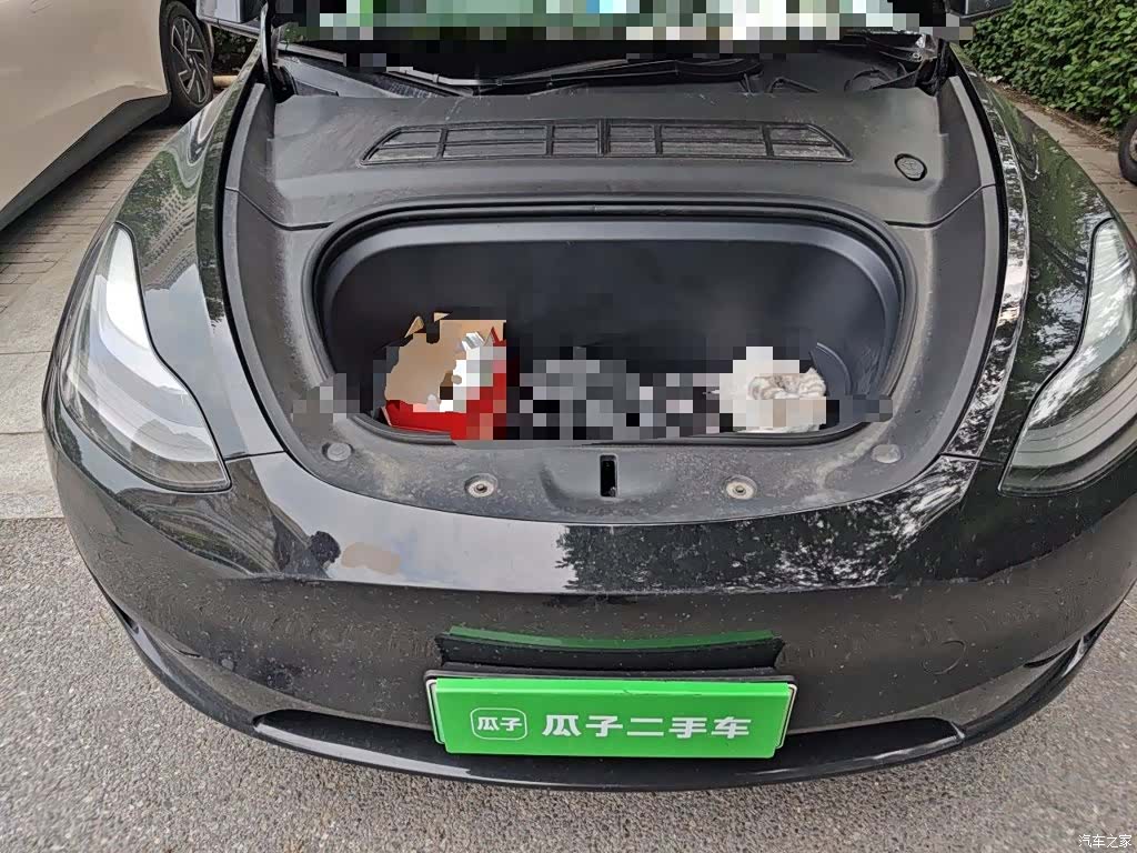 Tesla Model Y, 2022 11