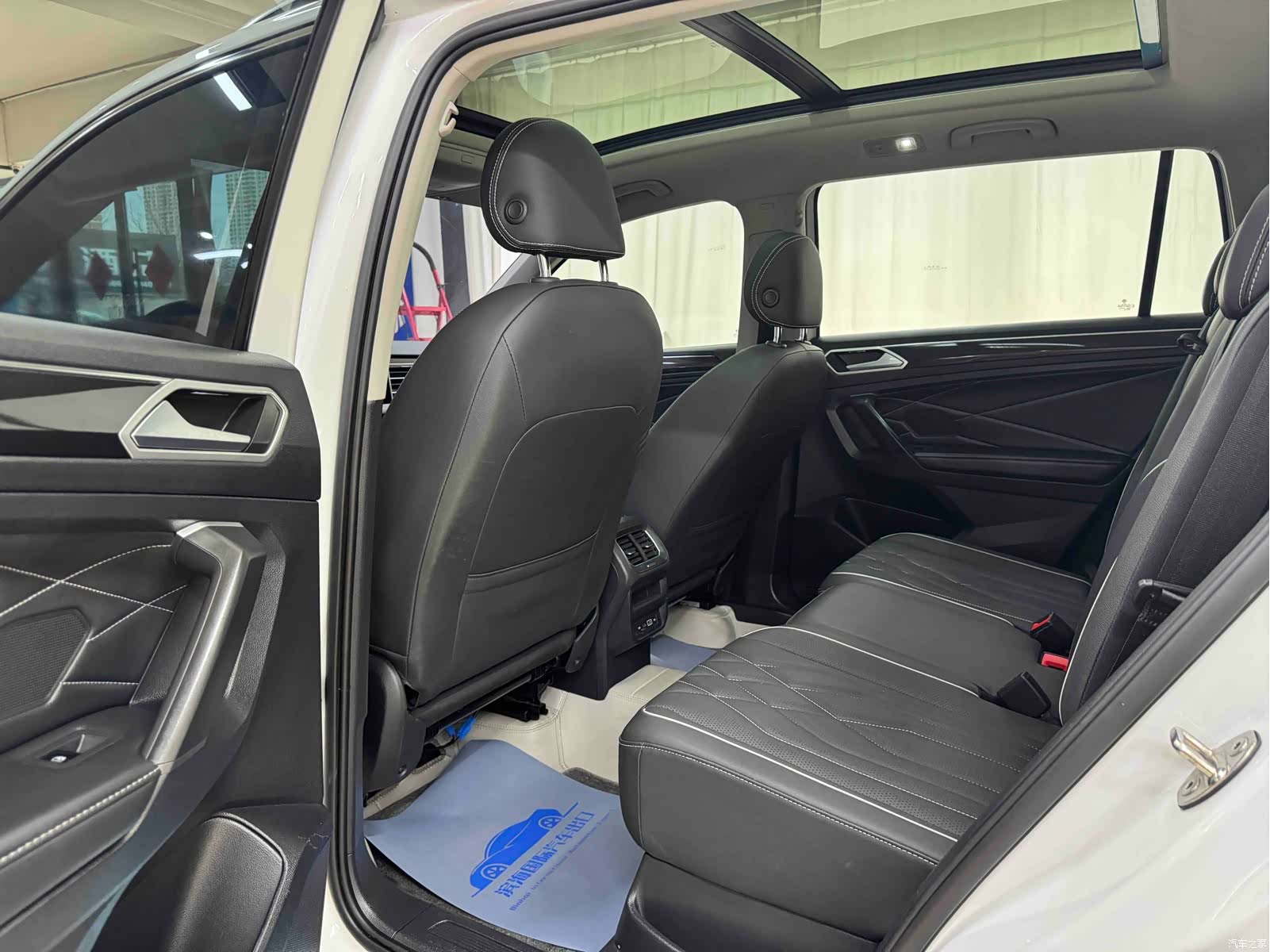 Volkswagen Tiguan L, 2023 8