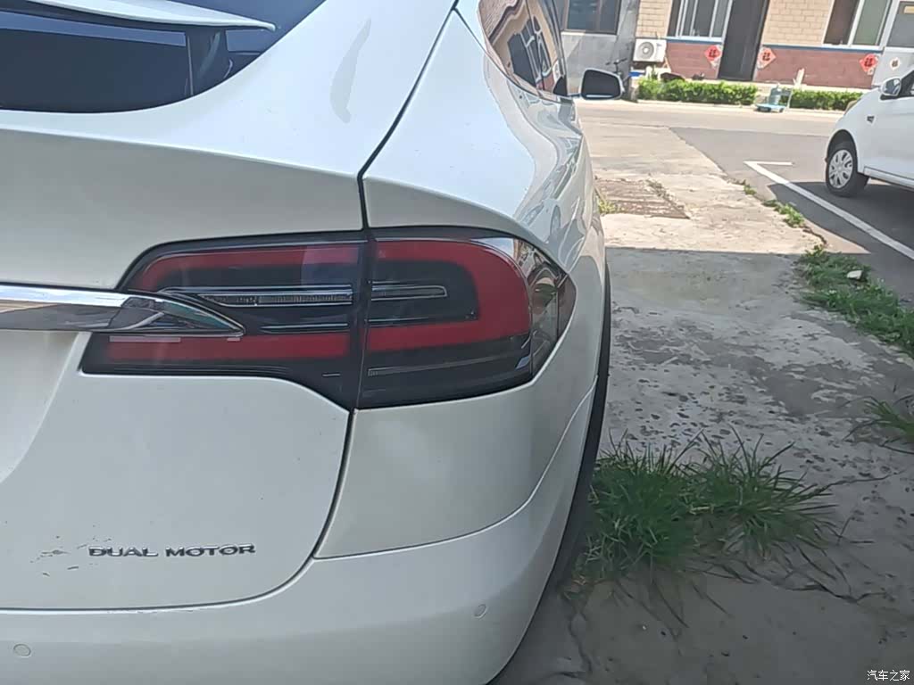 Tesla Model X, 2020 8