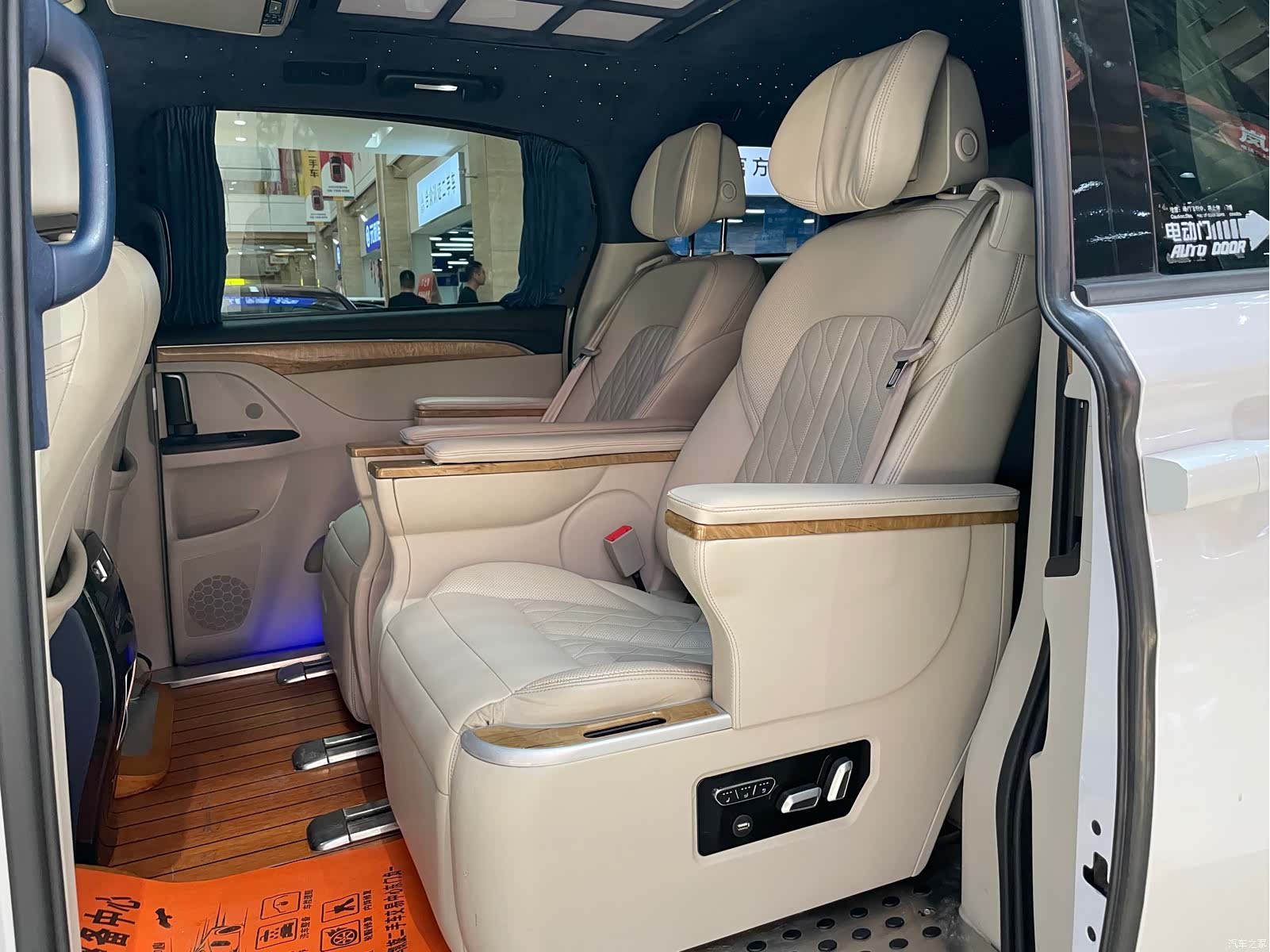 Buick GL8, 2019 13