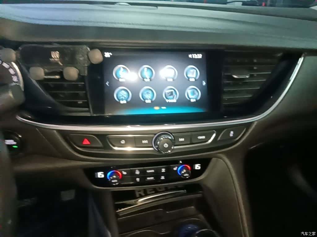 Buick Regal, 2018 13