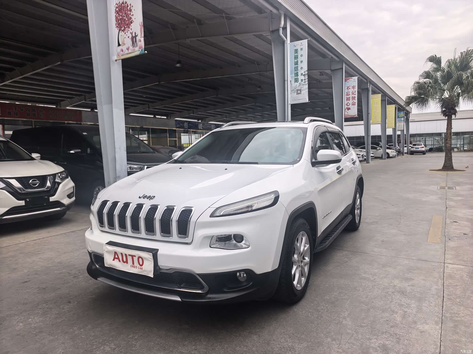 Jeep Cherokee, 2018 1