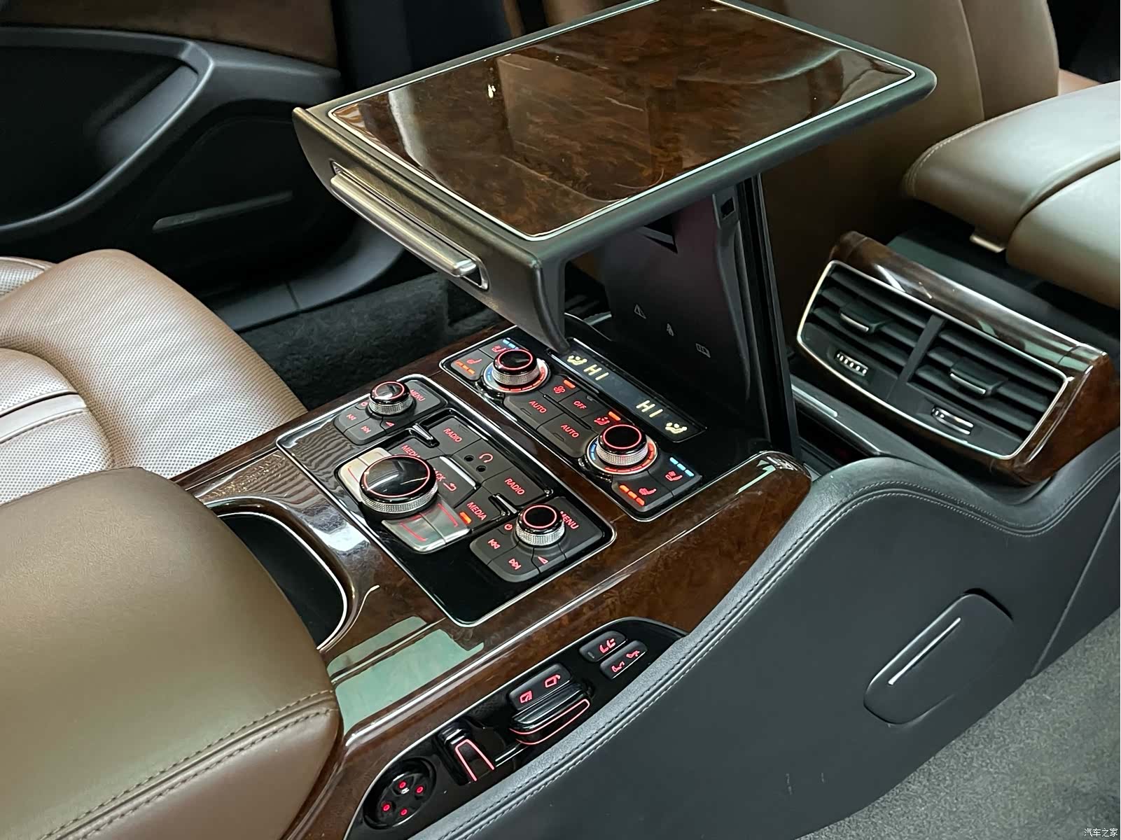 Audi A8L, 2012 10