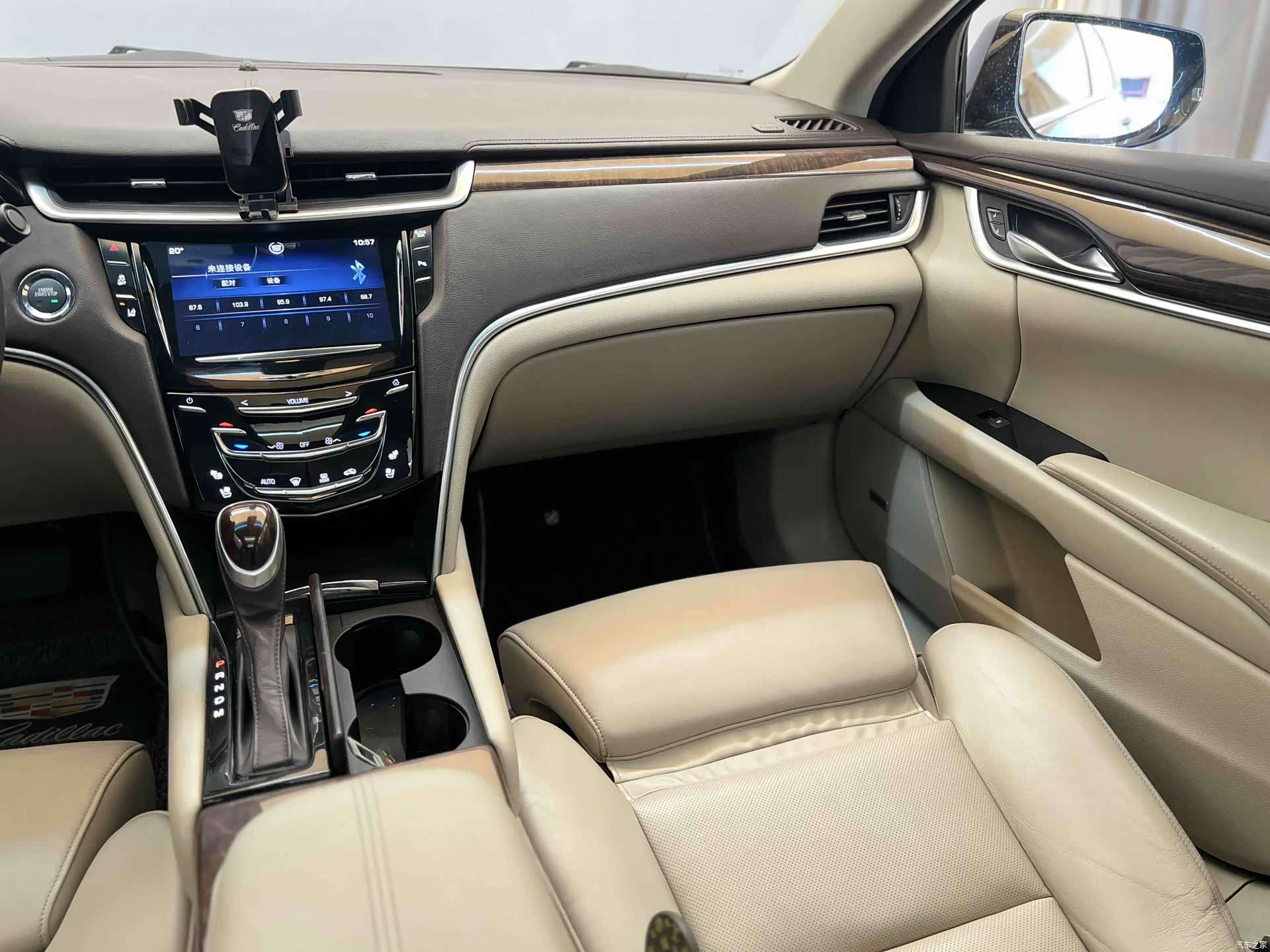 Cadillac XTS, 2013 16