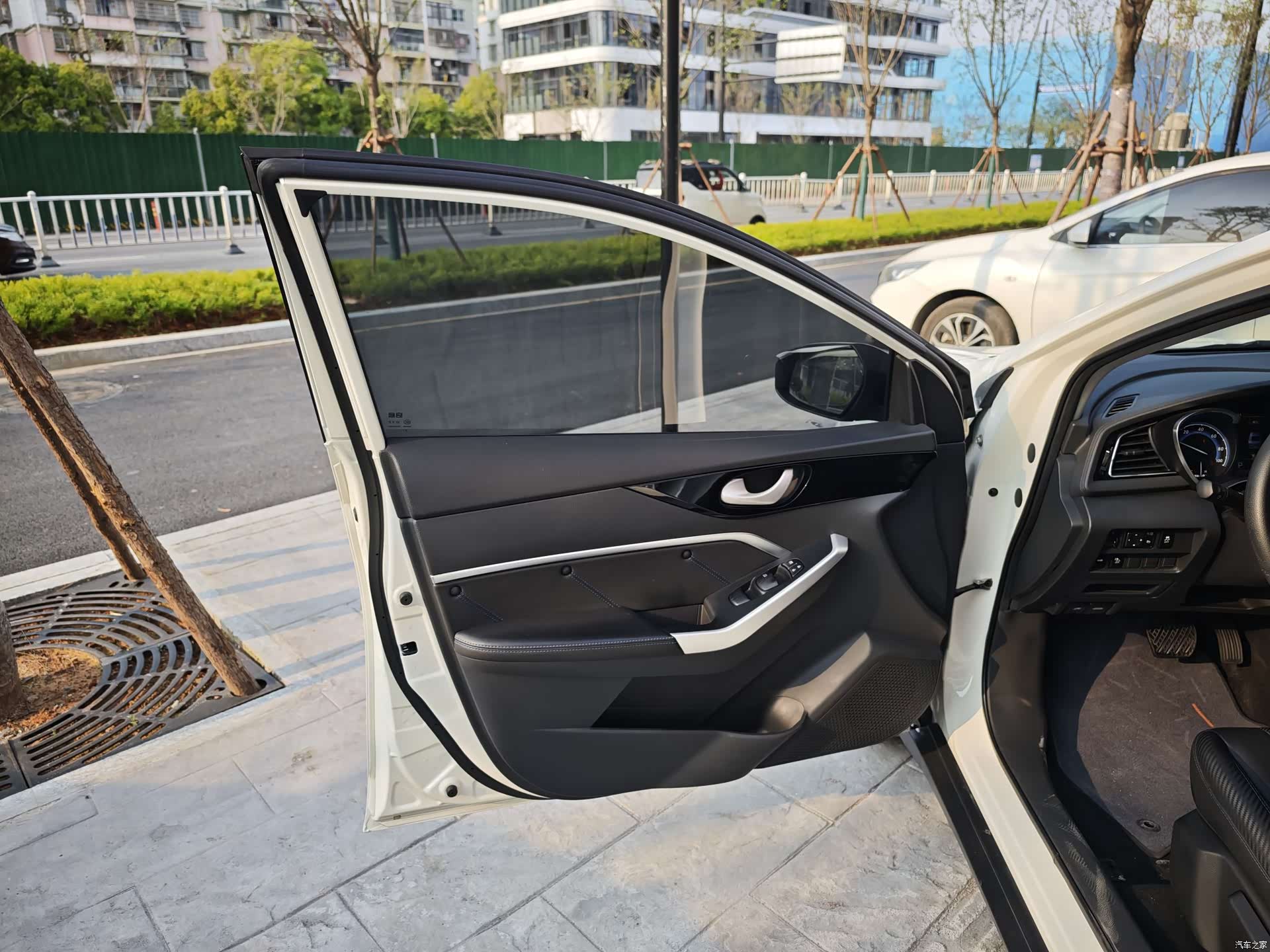 Nissan D60EV, 2022 12