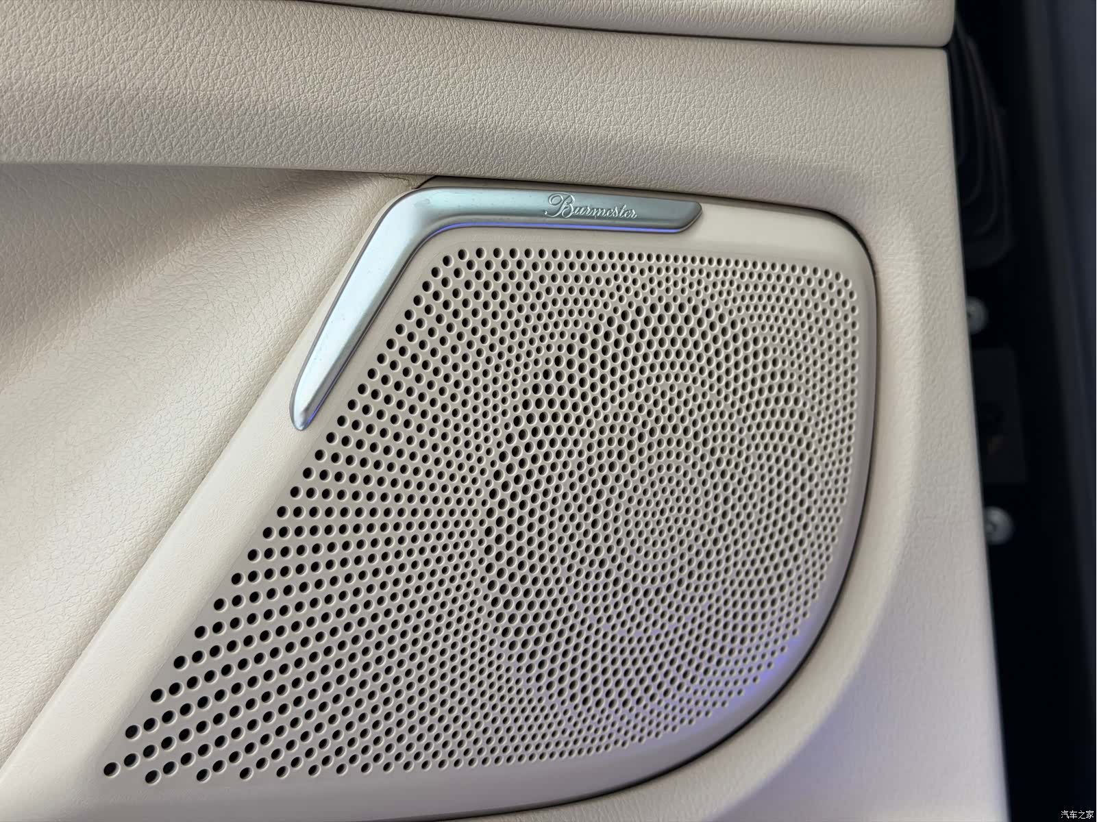 Mercedes-Benz V-Class, 2021 10