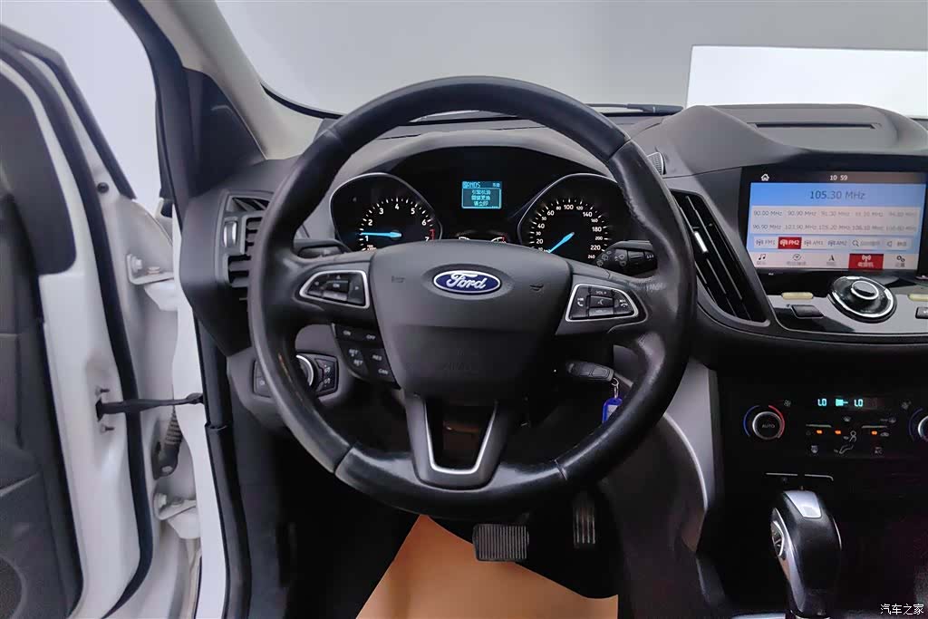 Ford Kuga, 2018 15