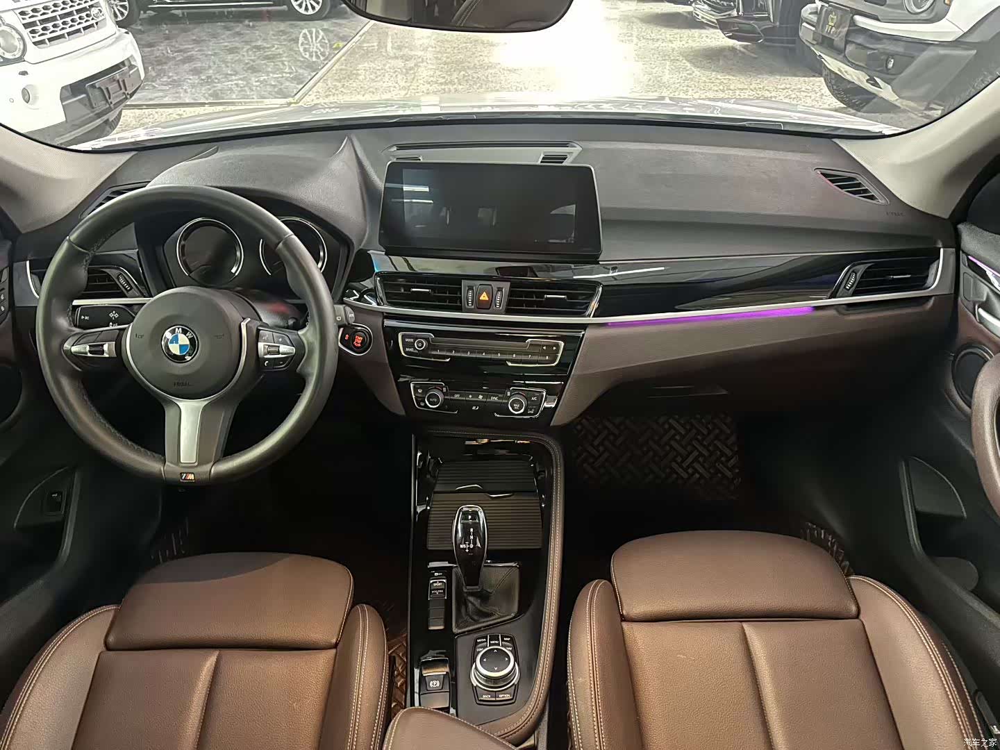 BMW X1, 2020 все фото