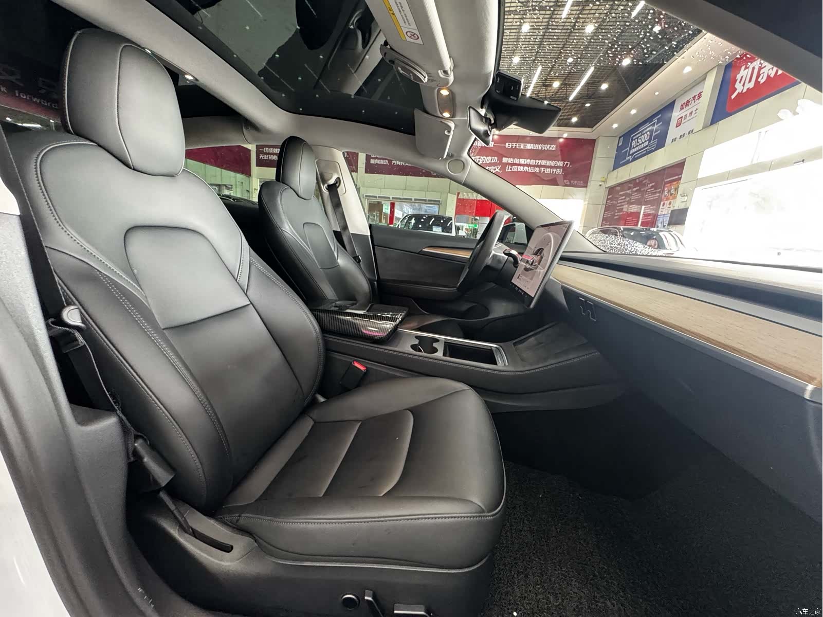 Tesla Model 3, 2022 15