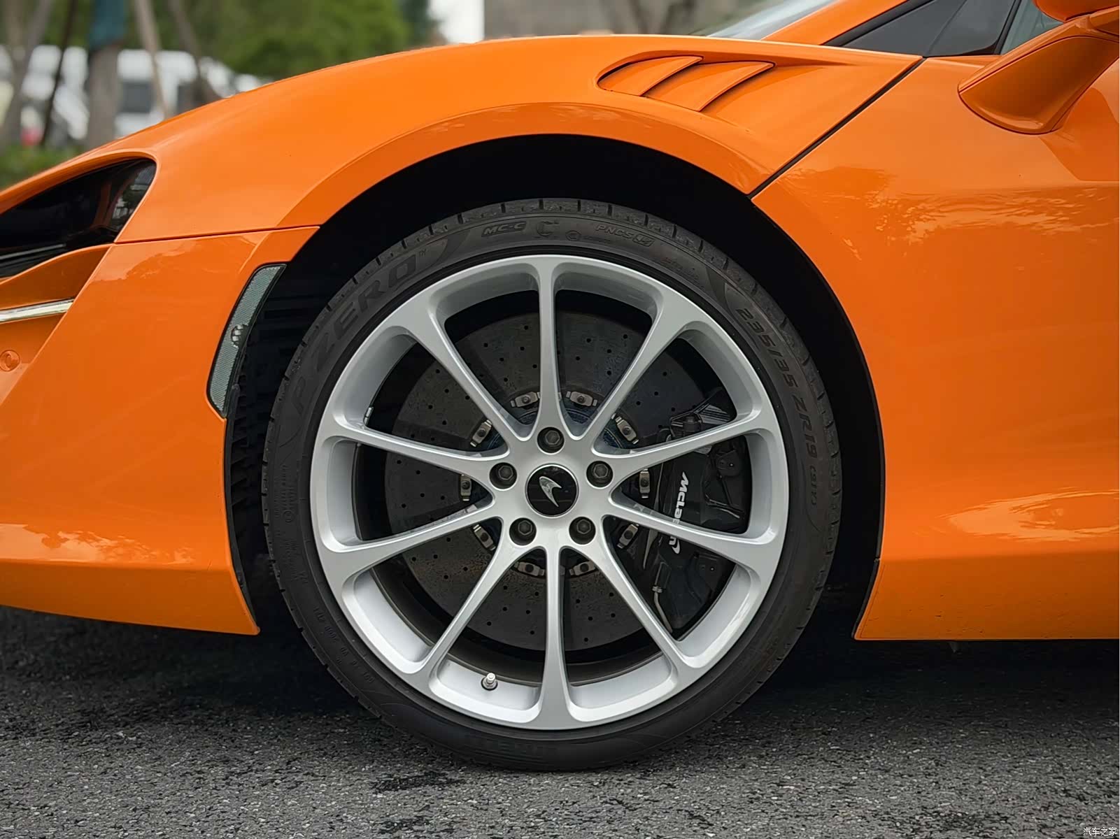 McLaren Artura, 2024 15