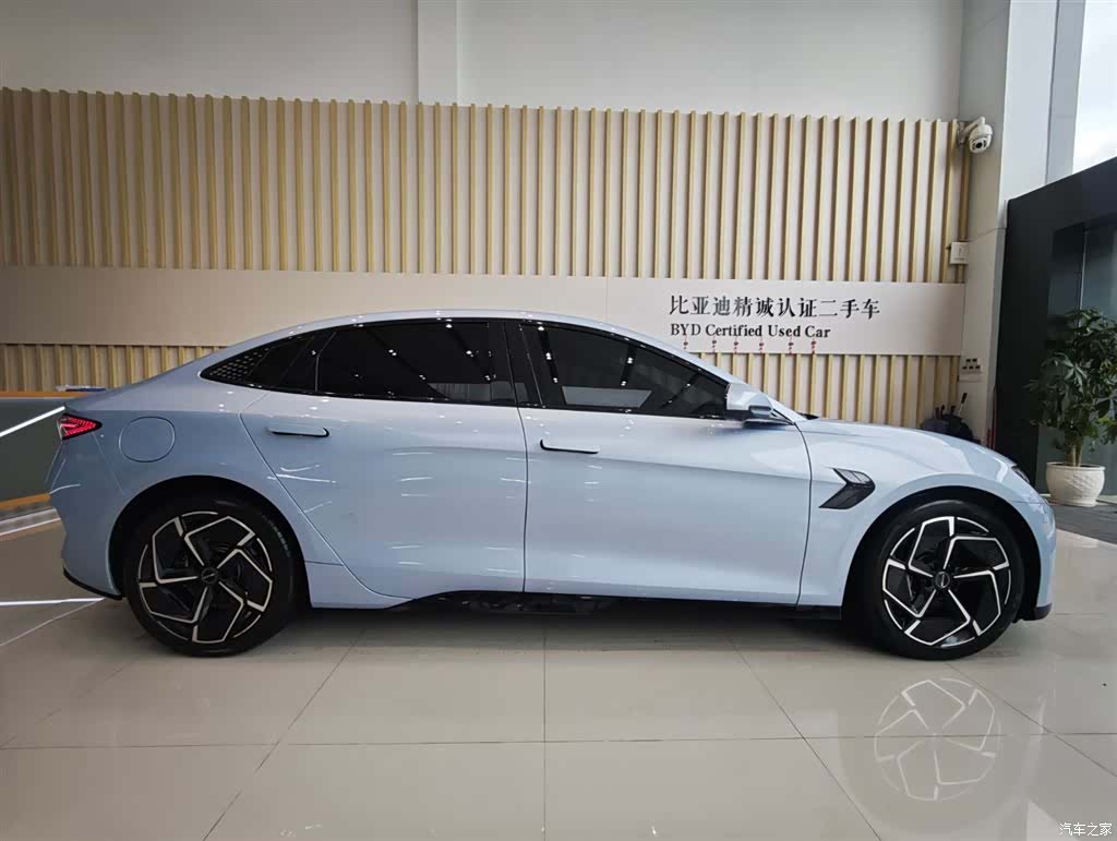 BYD Seal, 2022 3