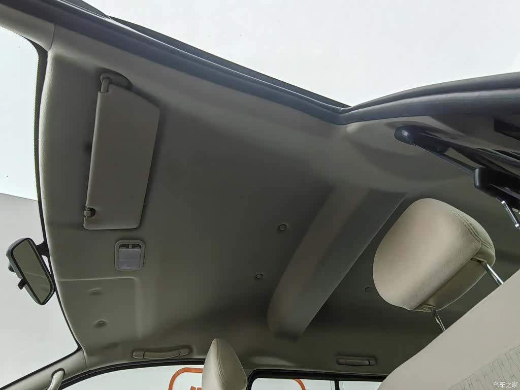 DongFeng M5, 2025 14