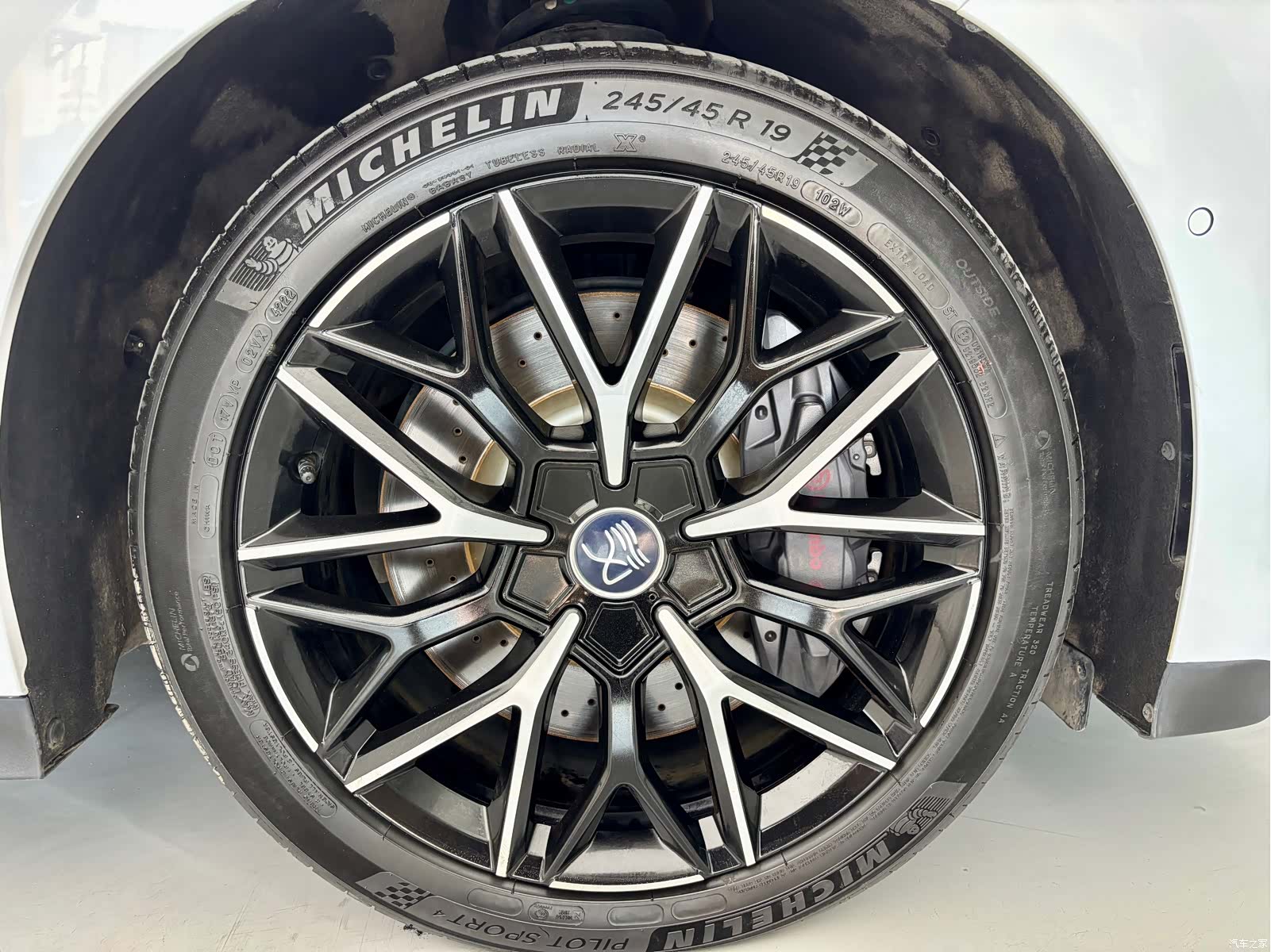 BYD Han, 2022 10