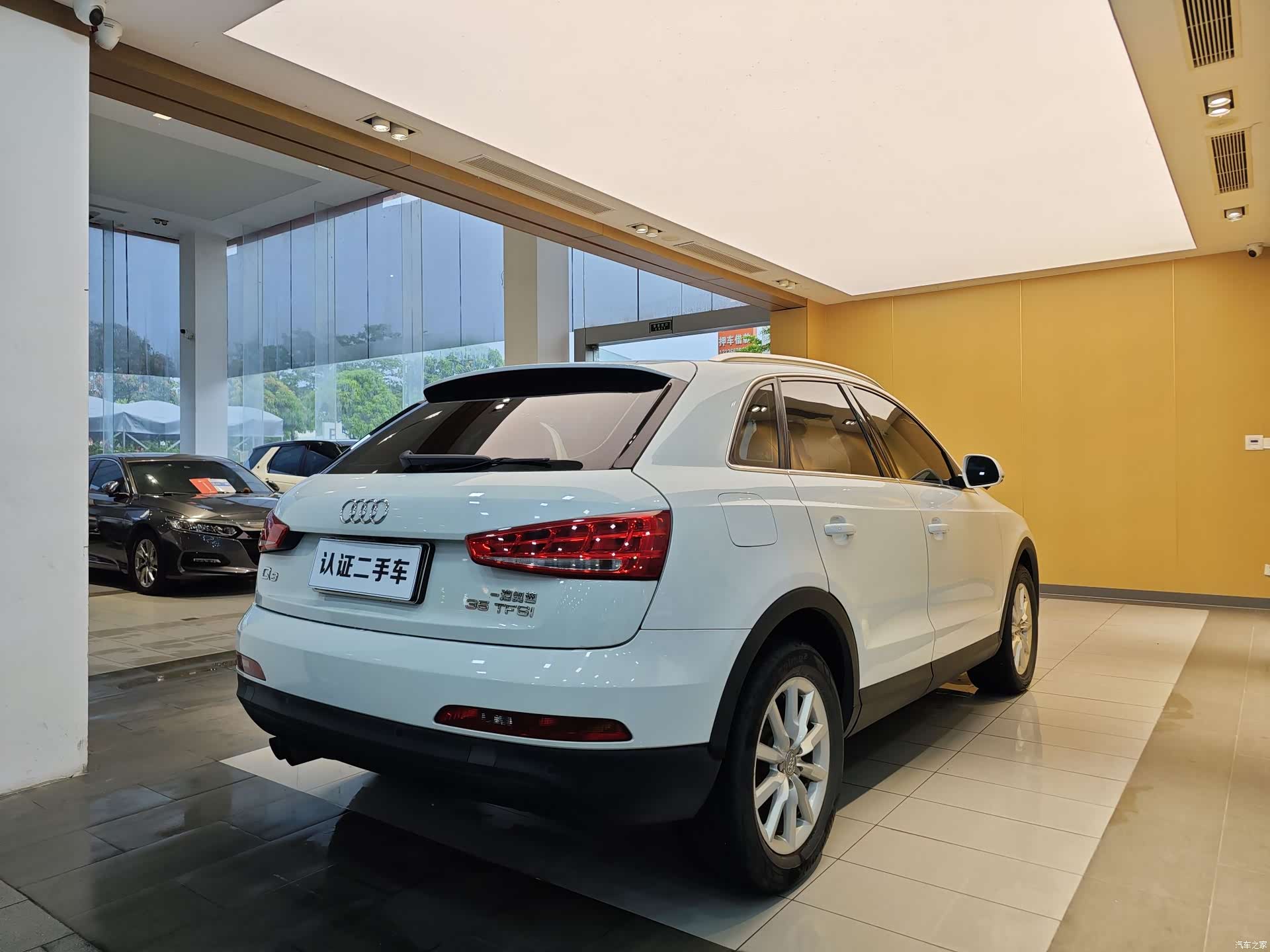 Audi Q3, 2015 30