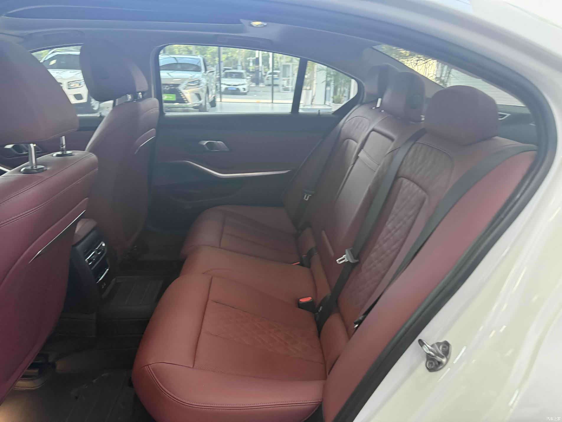 BMW 3 Series, 2023 14