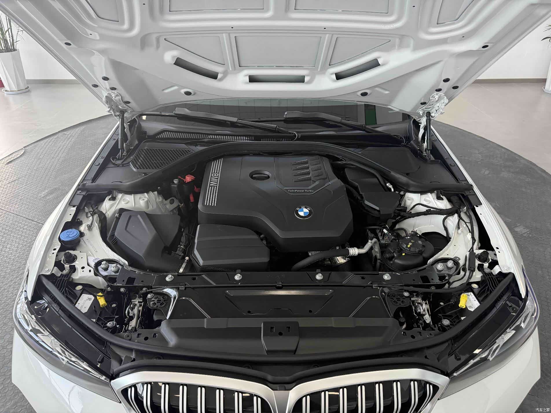 BMW 3 Series, 2023 22