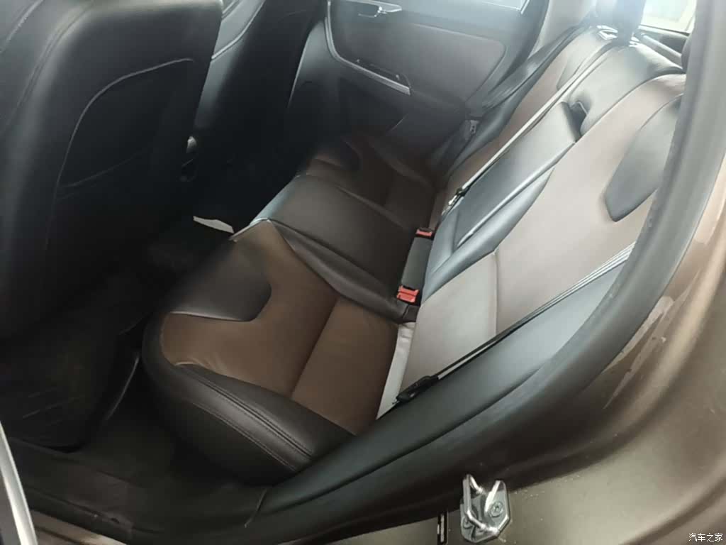 Volvo XC60, 2015 17