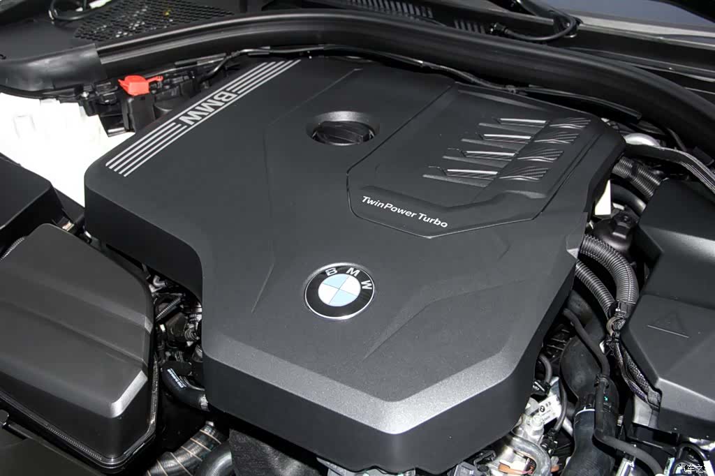 BMW 3 Series, 2025 13