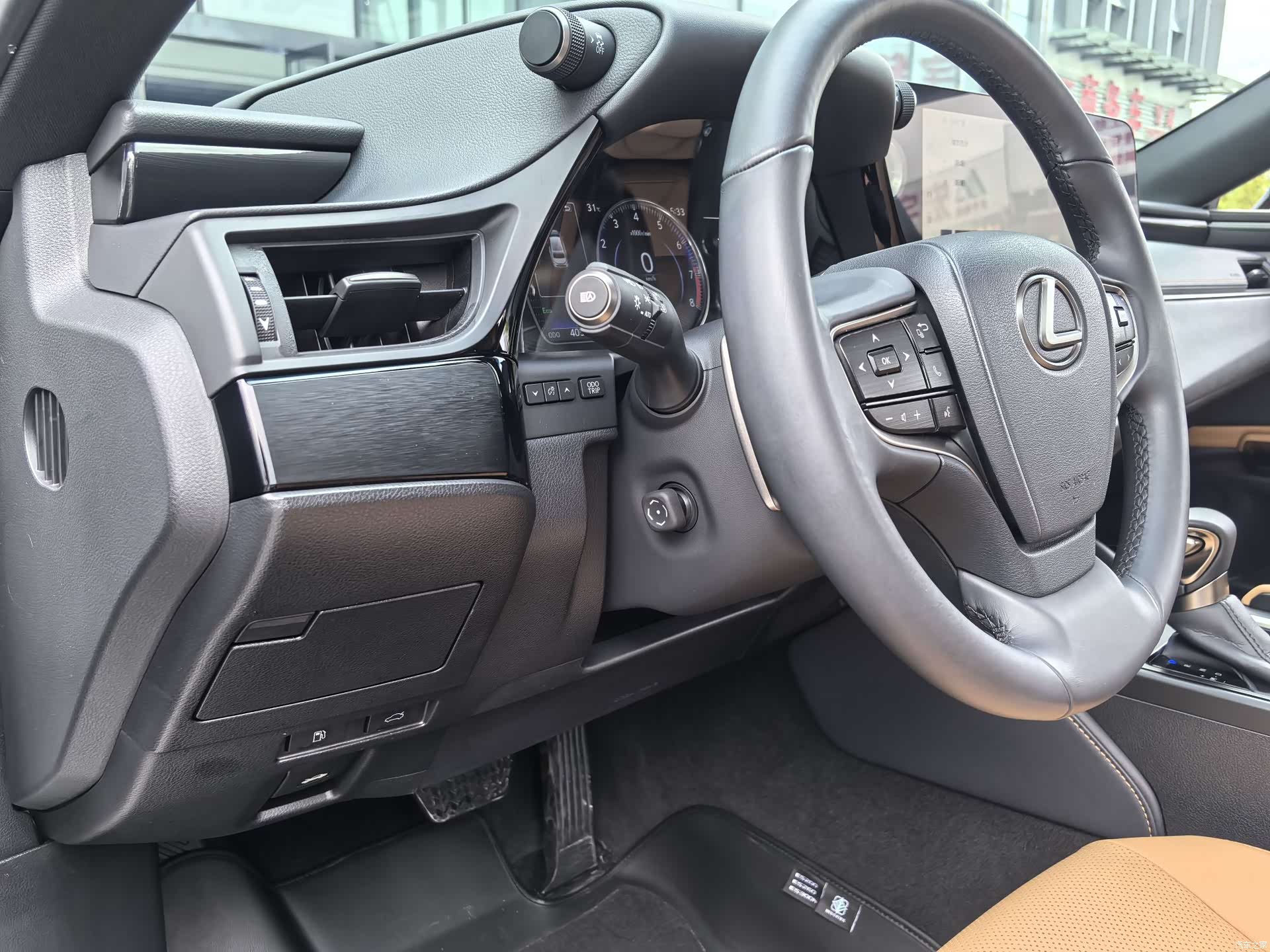 Lexus ES, 2023 21
