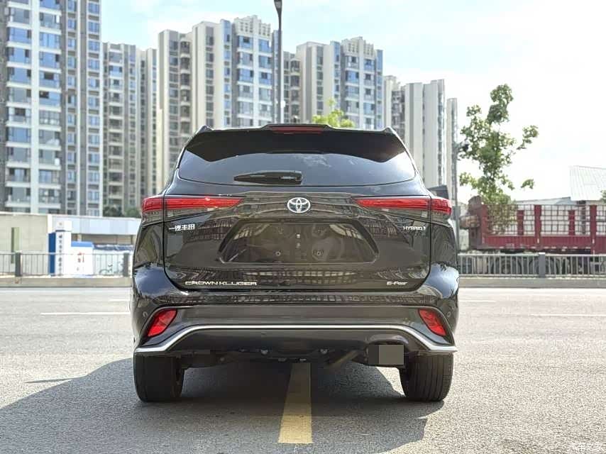 Toyota Crown, 2022 8