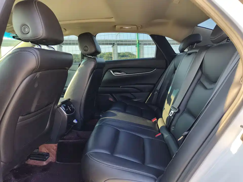 Cadillac XTS