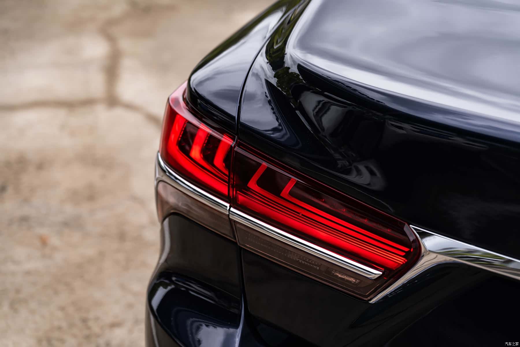 Lexus LS, 2018 7