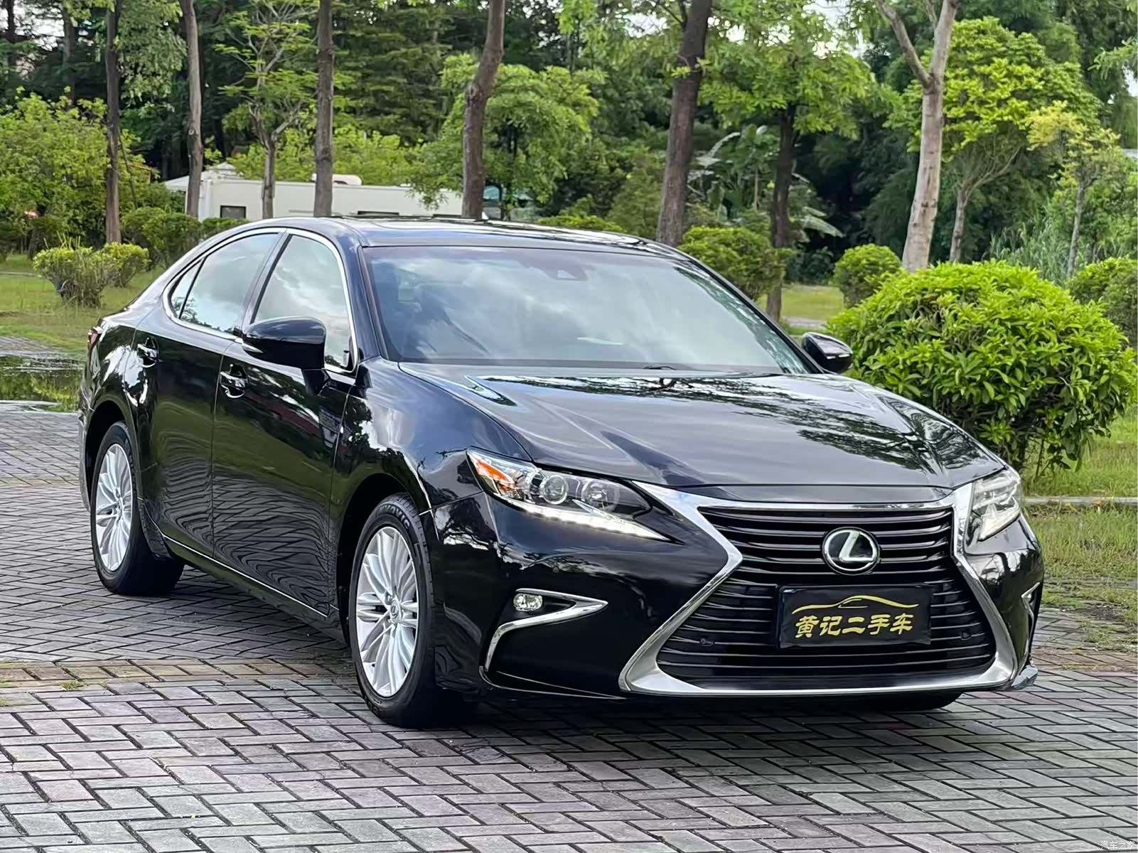 Lexus ES, 2015 3