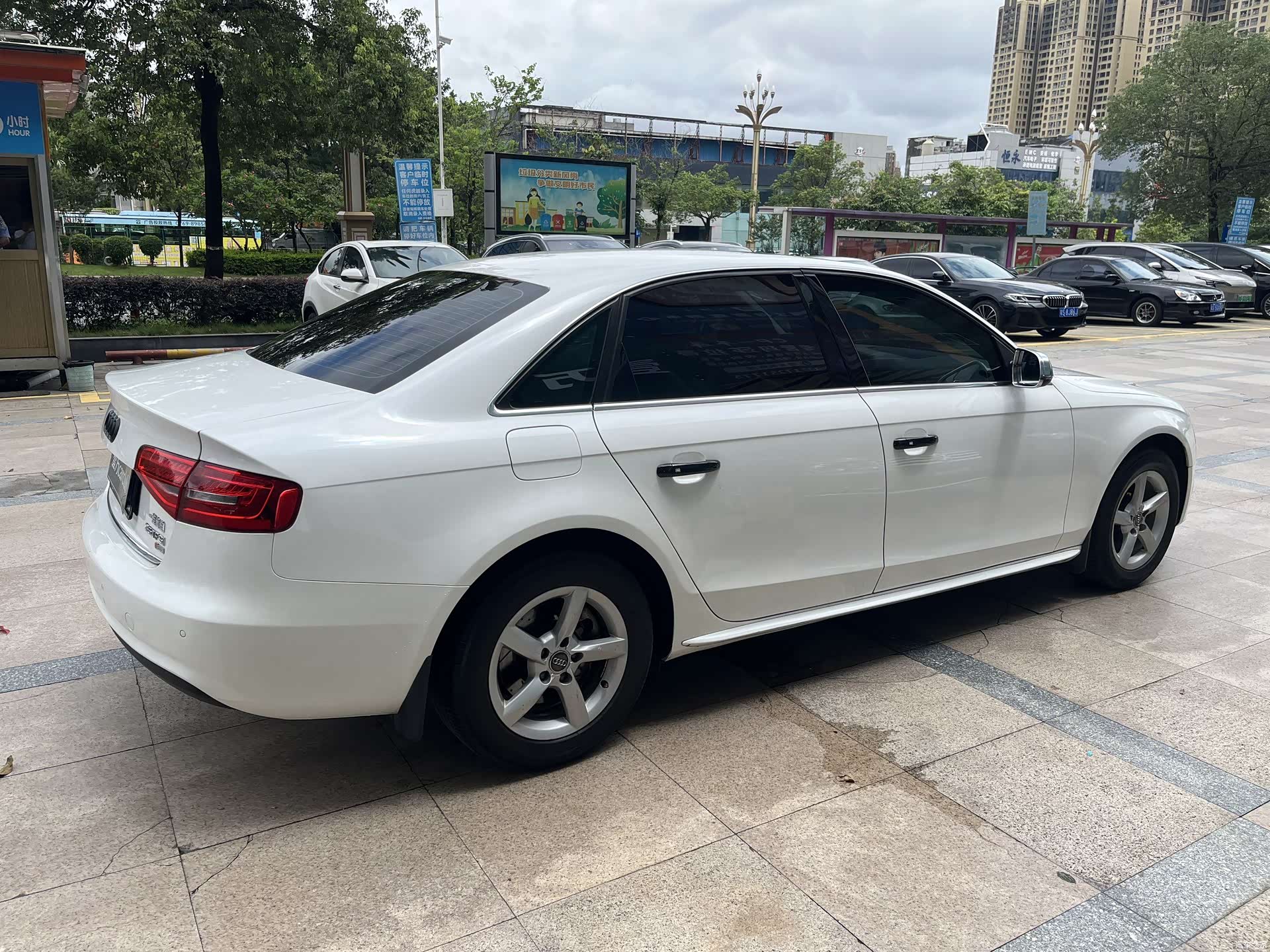 Audi A4L, 2013 10