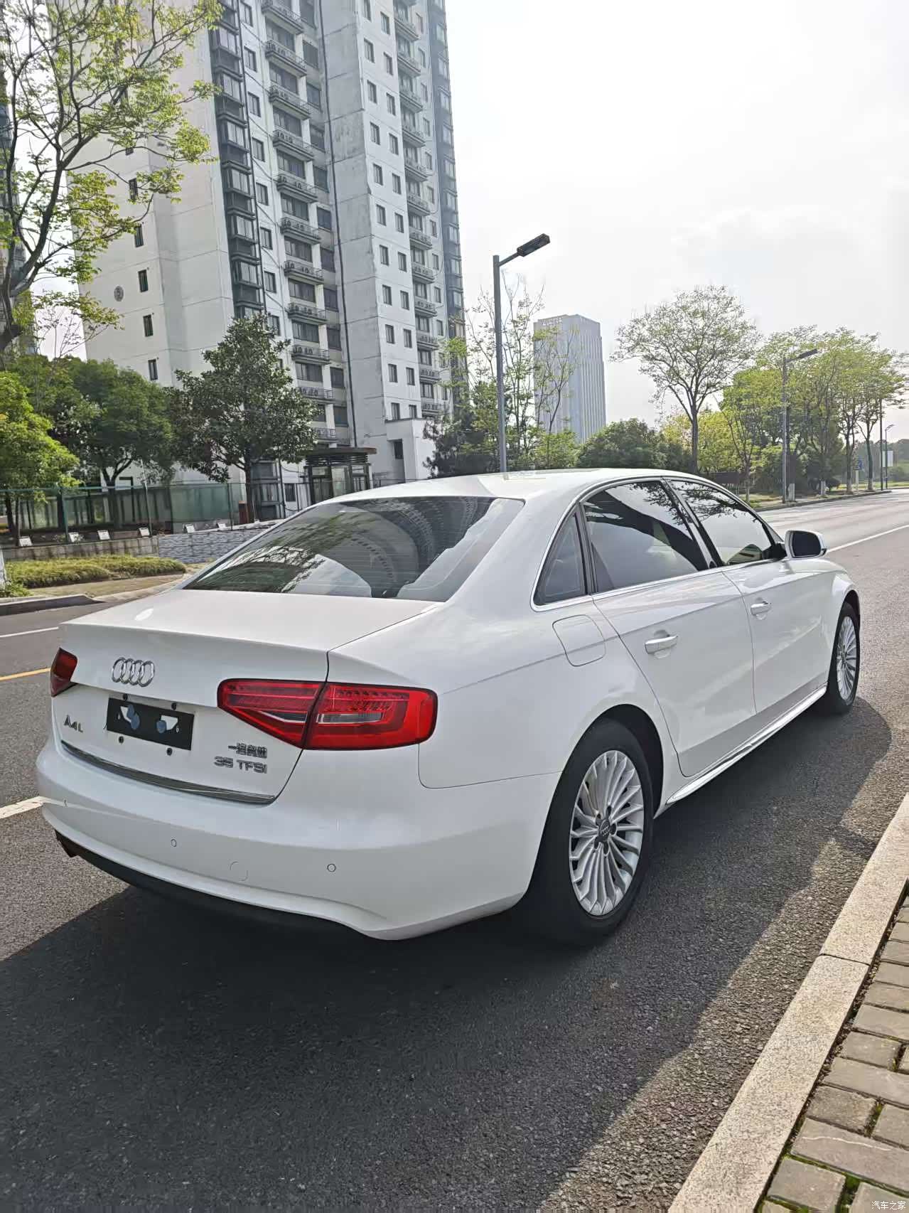Audi A4L, 2016 все фото