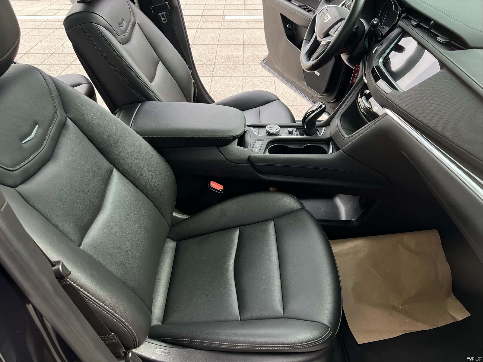 Cadillac XT5, 2022 8