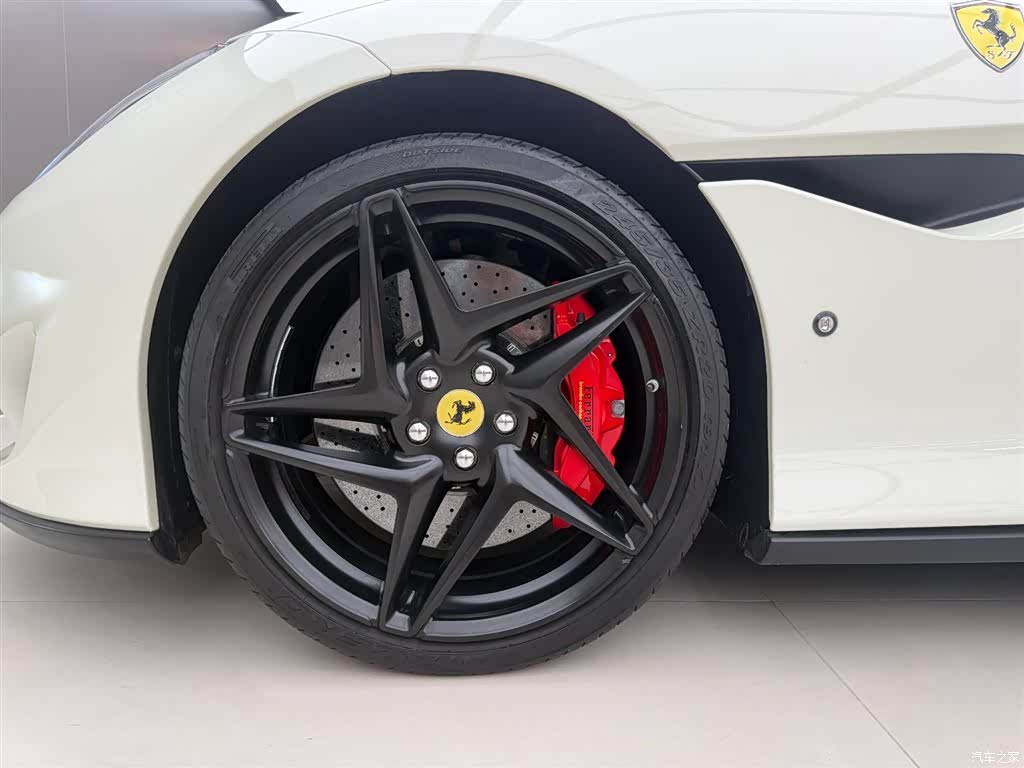 Ferrari Portofino, 2019 13