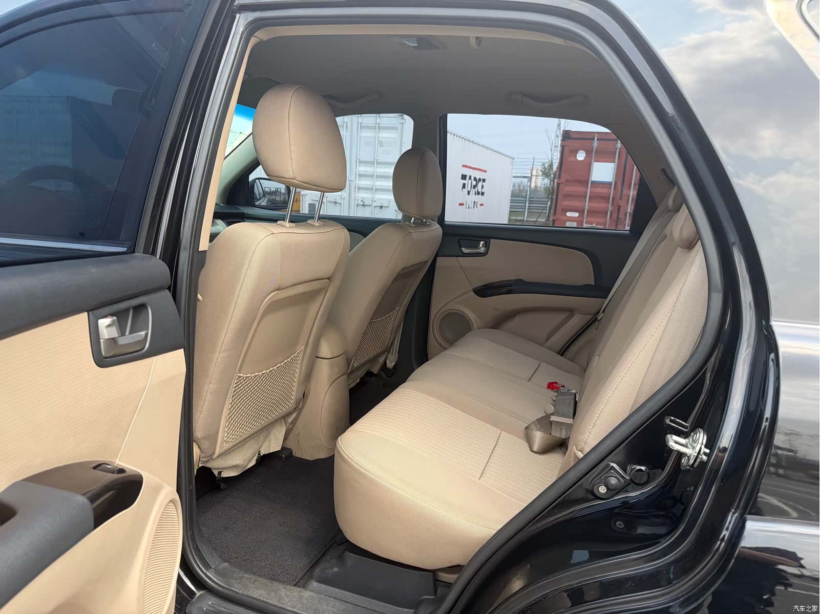 Kia GL, 2014 8