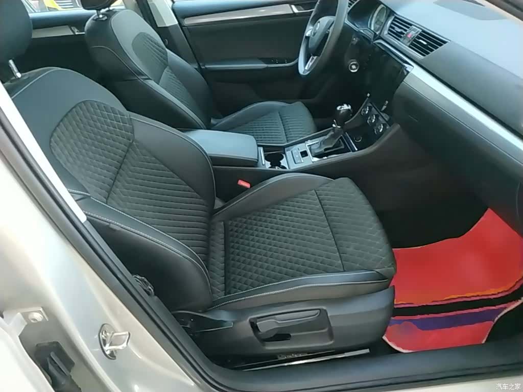 Skoda Superb, 2019 25