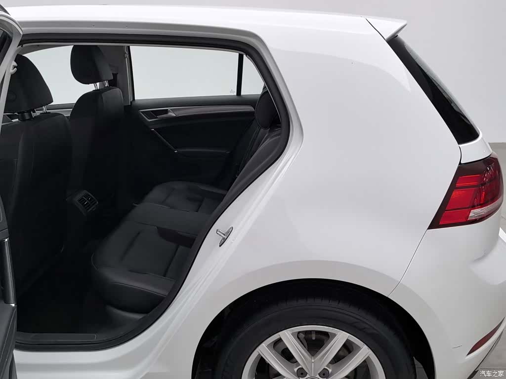 Volkswagen Golf, 2018 15