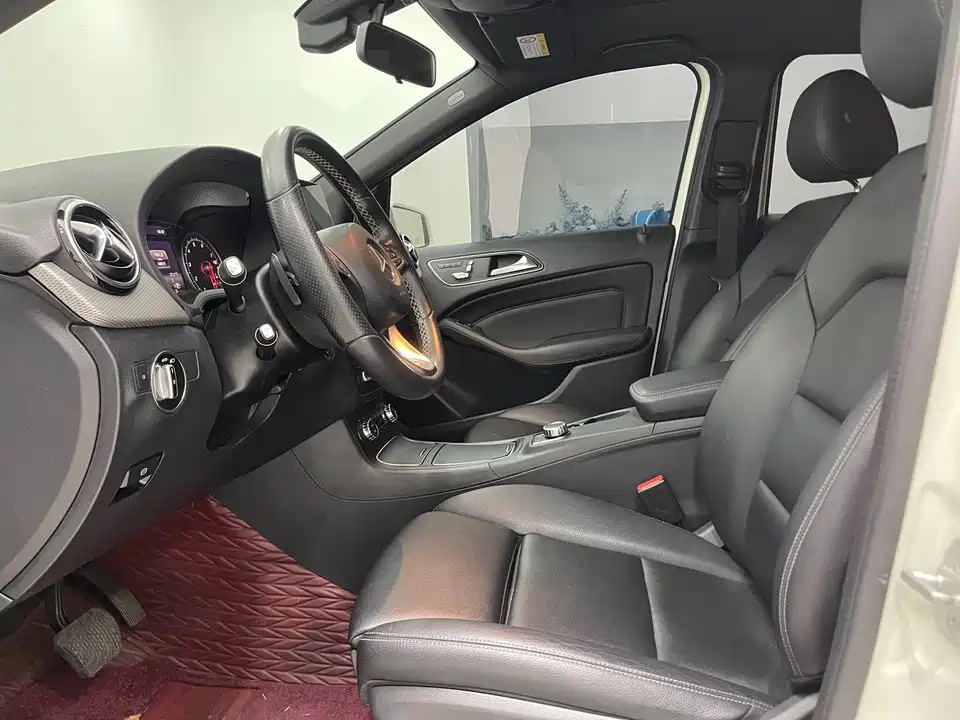 Mercedes-Benz Class B