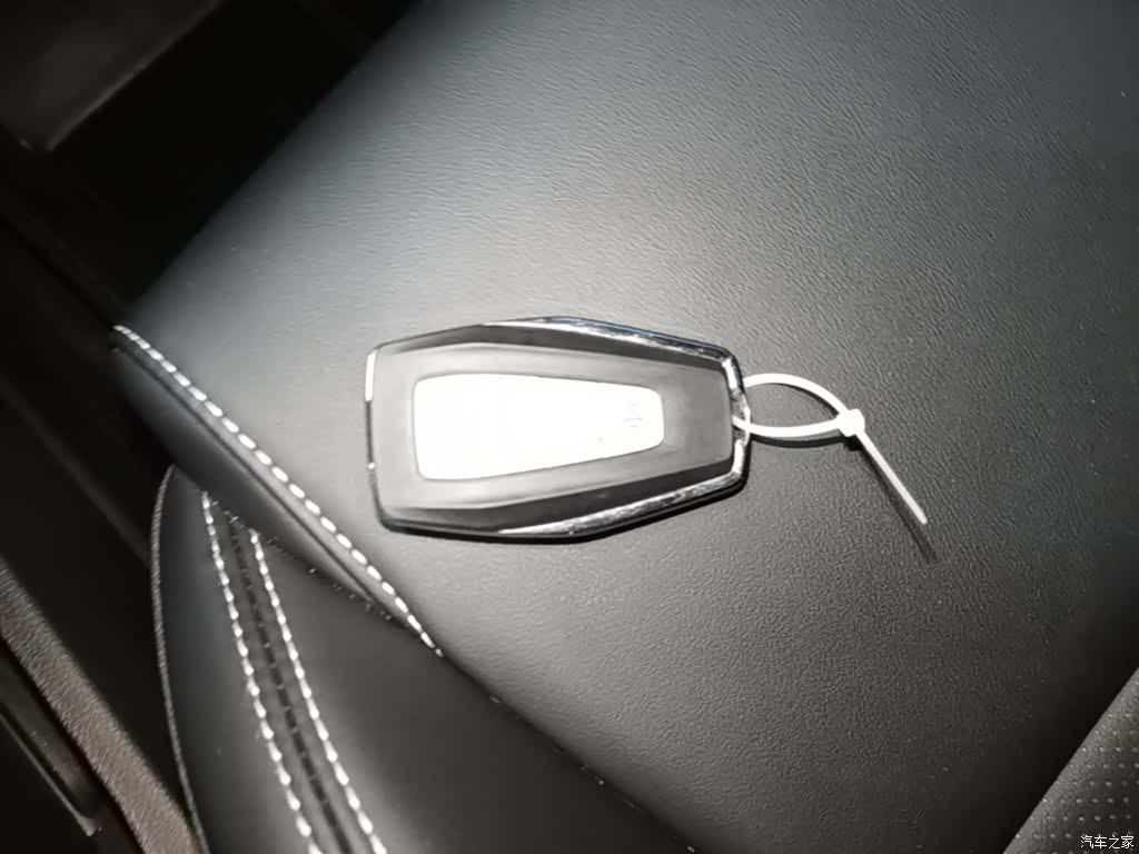 Geely Coolray, 2025 9