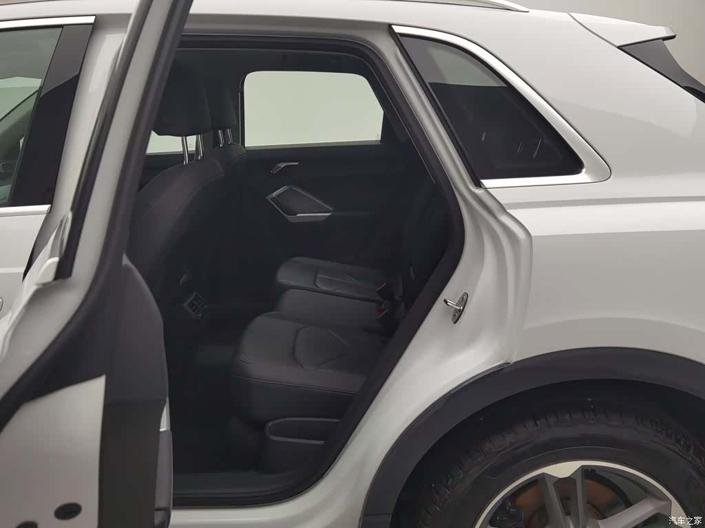 Audi Q3, 2020 15