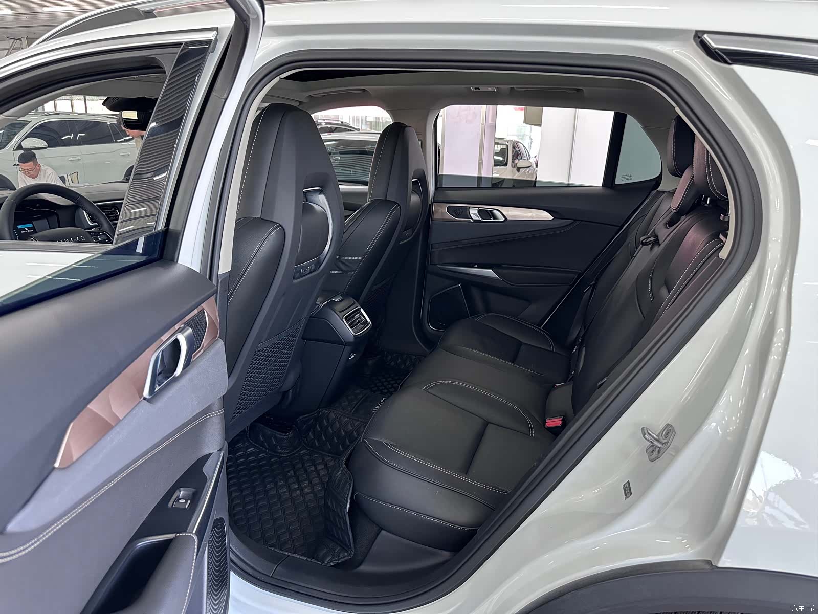 Lynk & Co 01, 2018 14