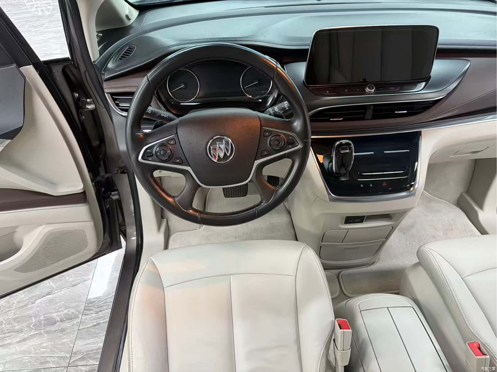 Buick GL8, 2020 8