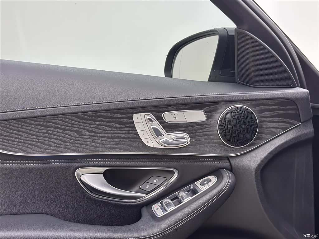 Mercedes-Benz C-Class, 2015 14