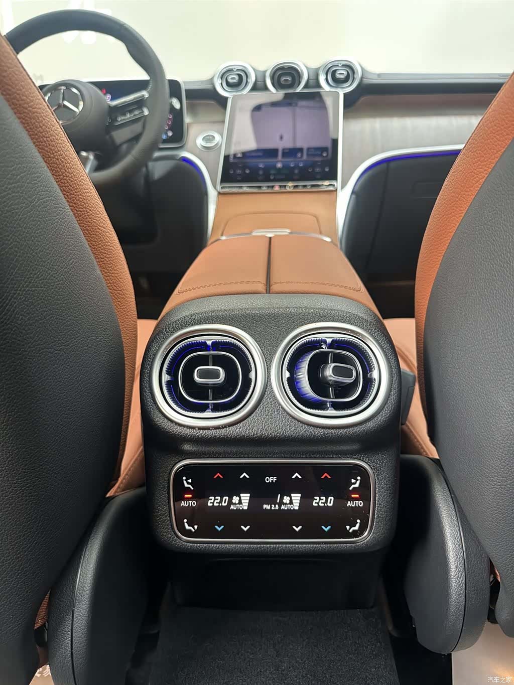 Mercedes-Benz GLC, 2025 13