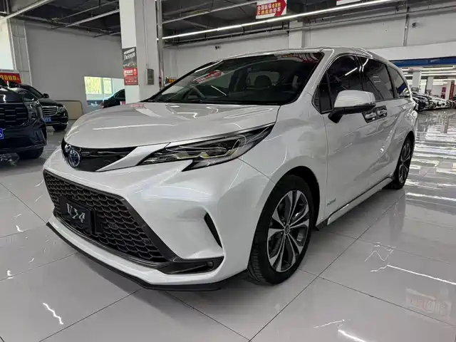 Toyota Granvia 2023 — купить из Китая под заказ