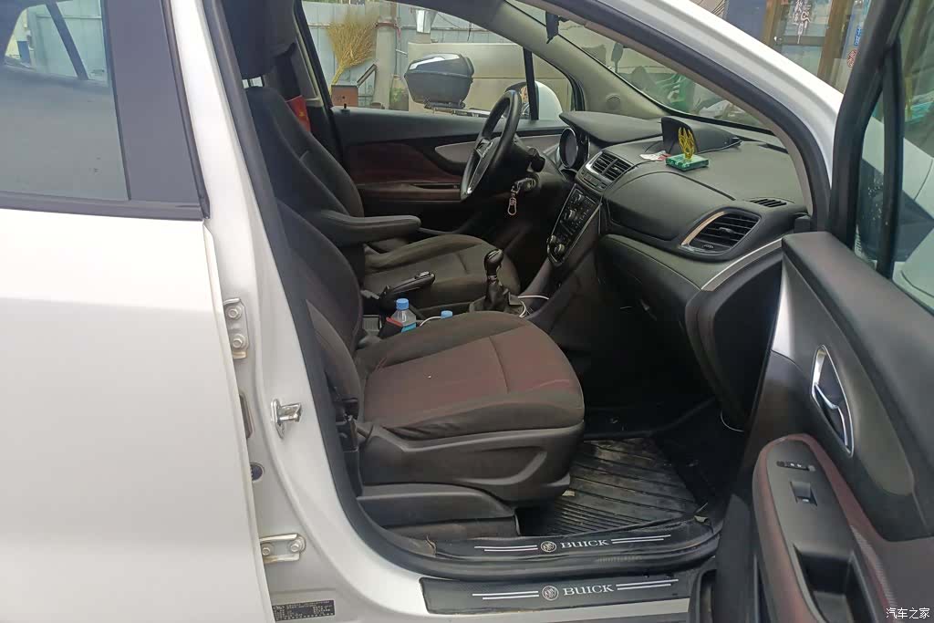 Buick Encore, 2015 8